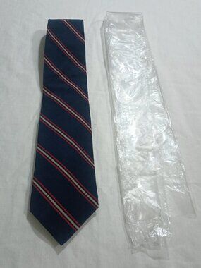 100% Pure Silk Navy & Red Striped Vintage Tie 54 in x 3 in w/ Original Sleeve